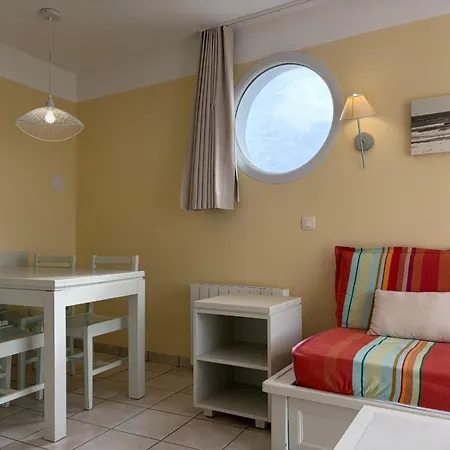 Vue - Piscine Et Calme - 4 Personnes * Les Sables-dʼOlonne