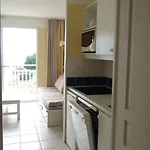 Vue - Piscine Et Calme - 4 Personnes شقة لي سابلِ دولونْ