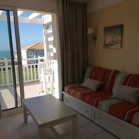 Vue - Piscine Et Calme - 4 Personnes شقة لي سابلِ دولونْ