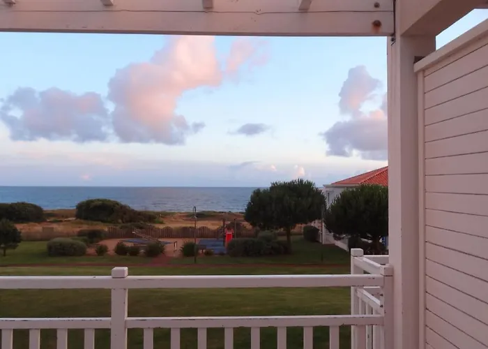 4 Personnes Face Aux Sables D'olonne *